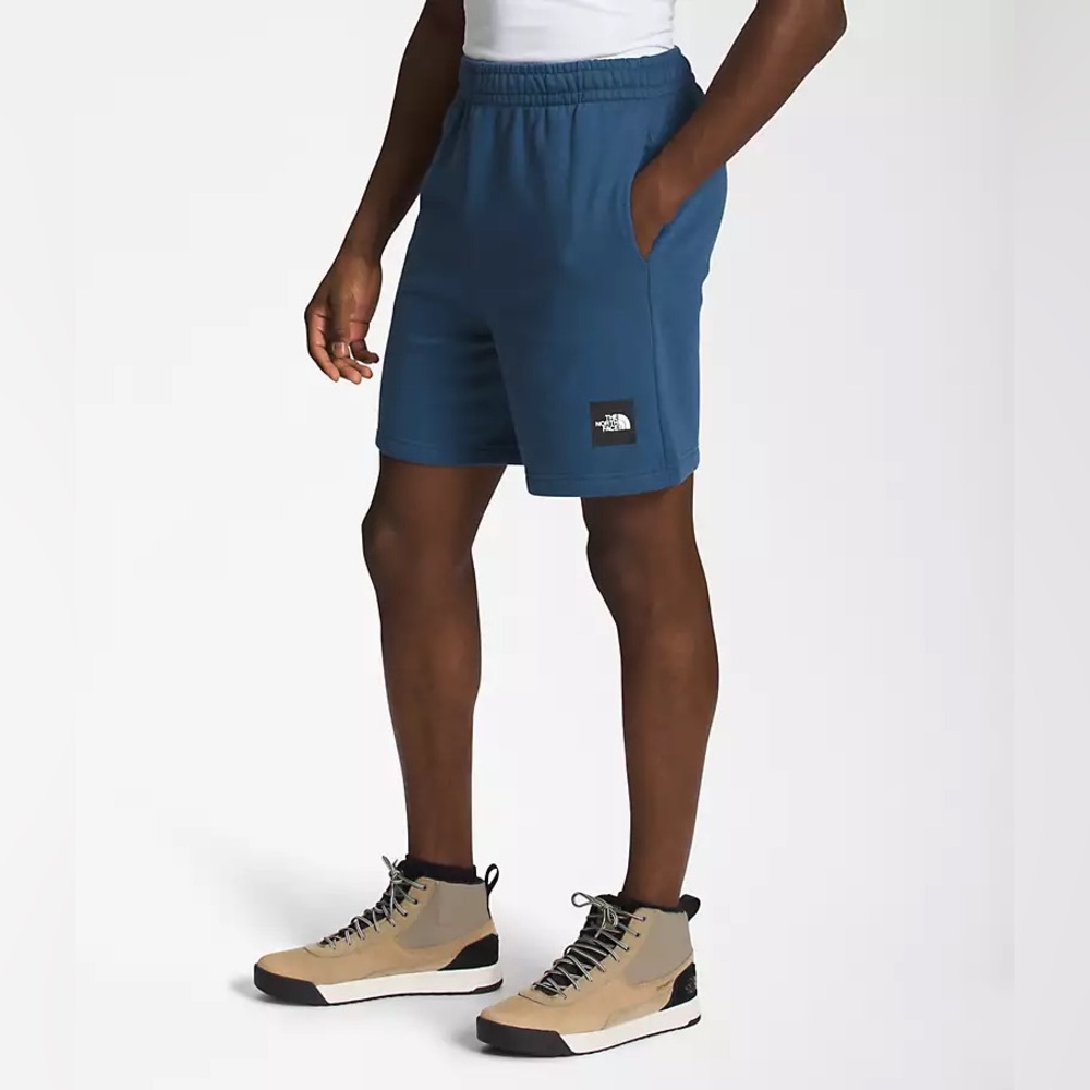 NEW THE NORTH FACE SWEAT SHORTS